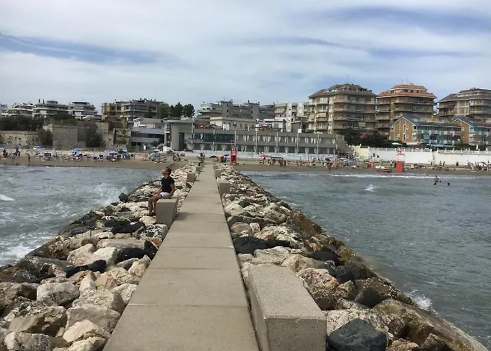 Hotel Scacciapensieri 3*