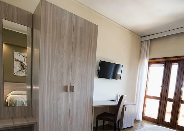 Hotel Scacciapensieri 3*