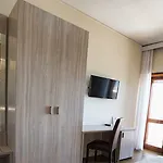 Hotel Scacciapensieri 3*