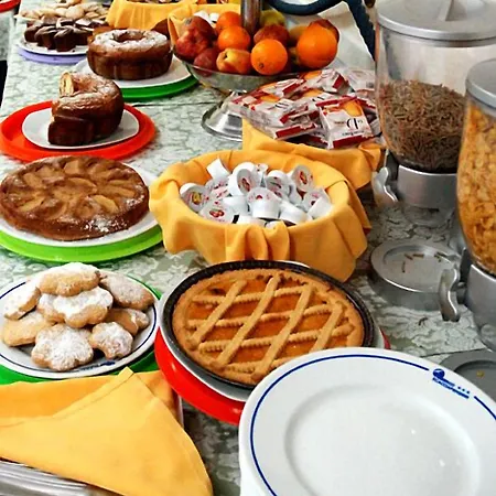 فندق Scacciapensieri 3*