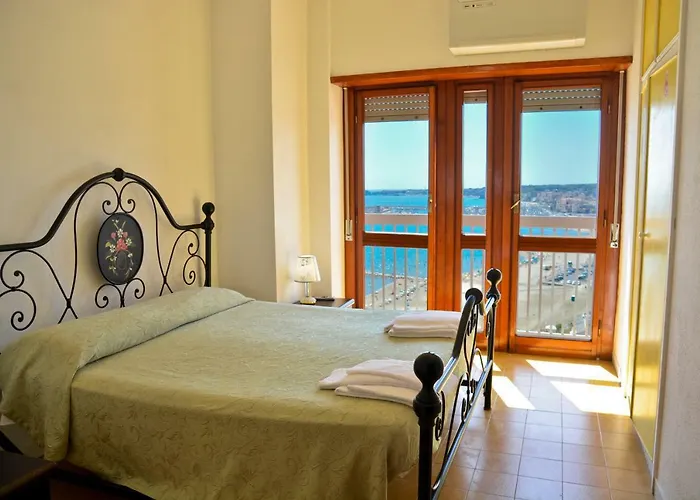 Hotel Scacciapensieri 3*